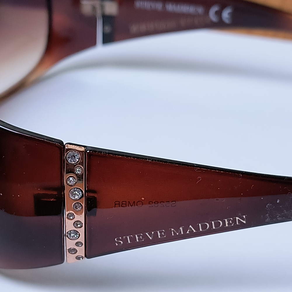 Steve Madden Brown Gradient Sunglasses - Picture 6 of 8